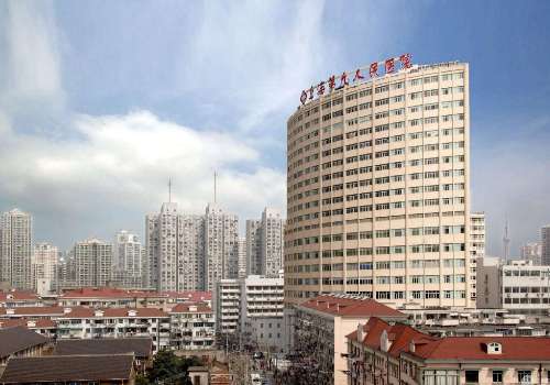上海第九人民医院隆胸多少钱？内附科室隆胸医生信息